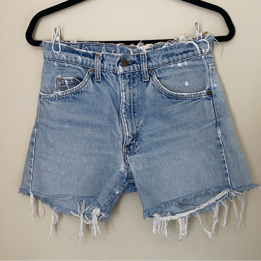 vintage levi’s distressed denim shorts